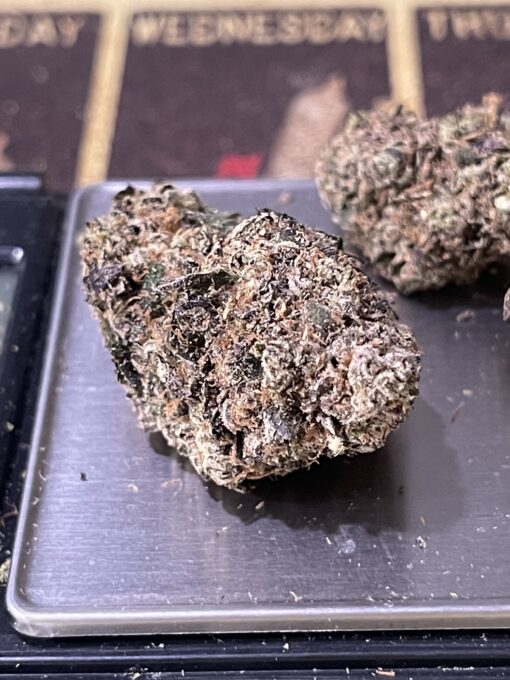 LONDON POUND CAKE  (INDICA) 3.5g INDOOR 🔥🔥Smaller Nugs